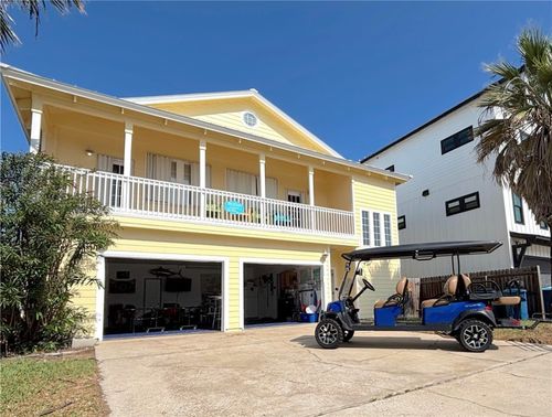 912 S 11th St, Port Aransas, TX, 78373-5348 | Card Image
