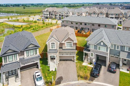 1725 Thames Cir, Milton, ON, L9E1Y5 | Card Image