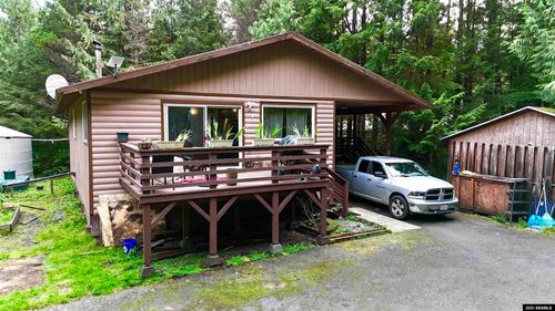 607 Rigging Ln, Ketchikan, AK, 99901-9461 | Card Image