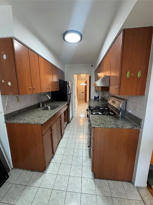 58 Clearview Expy, Oakland Gardens, NY, 11364-1712 | Card Image