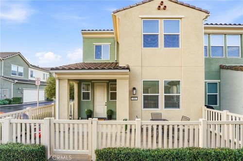 unit-101-3945 Lavine Way, Corona, CA, 92883-3647 | Card Image