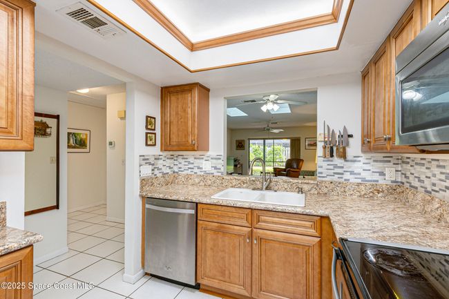 61 - 290 Paradise Blvd, Townhouse with 2 bedrooms, 2 bathrooms and null parking in Indialantic FL | Image 13