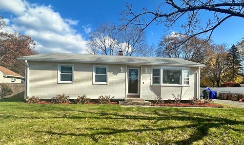 41 Queensbury Dr, Springfield, MA, 01129-1413 | Card Image