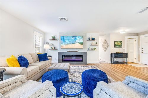 201-13520 Stratford Place Cir, FORT MYERS, FL, 33919-5159 | Card Image