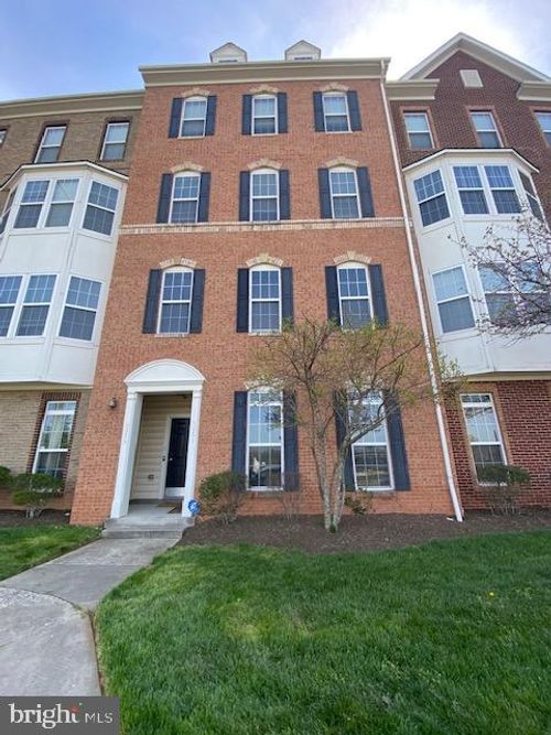 9461 Stonewall Rd, MANASSAS, VA, 20110-2572 | Card Image