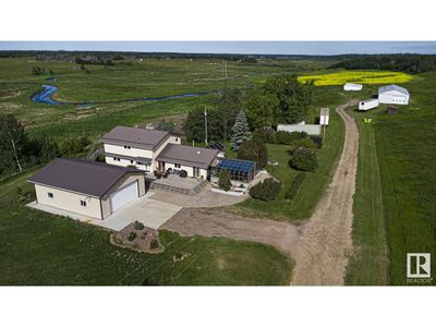 57105 Range Road 223, House other with 3 bedrooms, 3 bathrooms and null parking in Redwater AB | Image 2