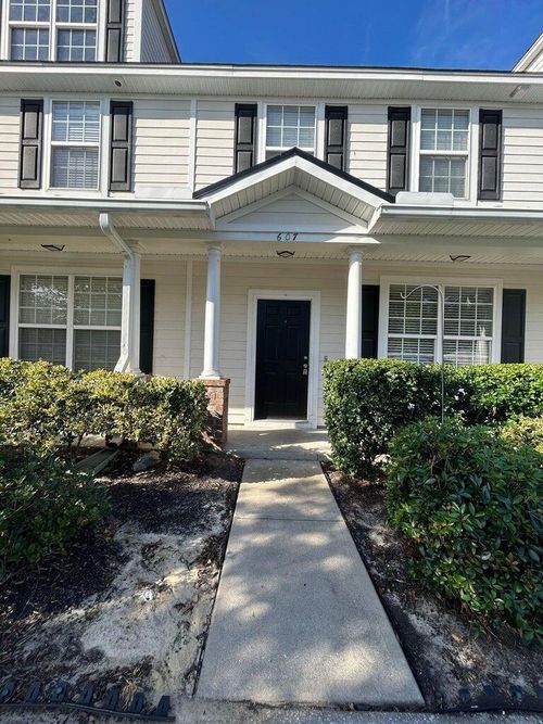 609 Hemingway Cir, Summerville, SC, 29483-8051 | Card Image