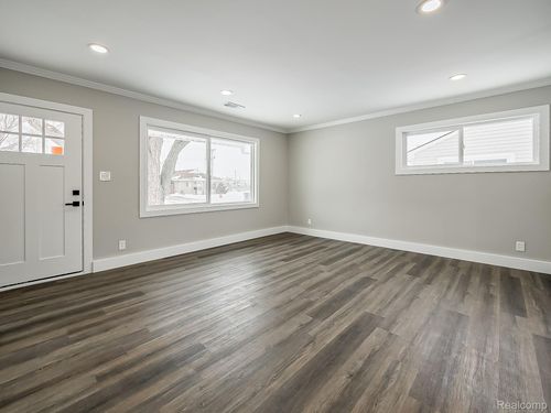 26754 Margaret St, Roseville, MI, 48066-3164 | Card Image