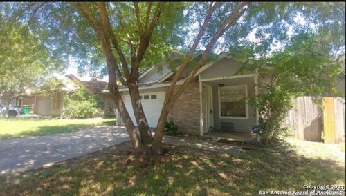 722 Meadow Gate, Converse, TX, 78109-1553 | Card Image