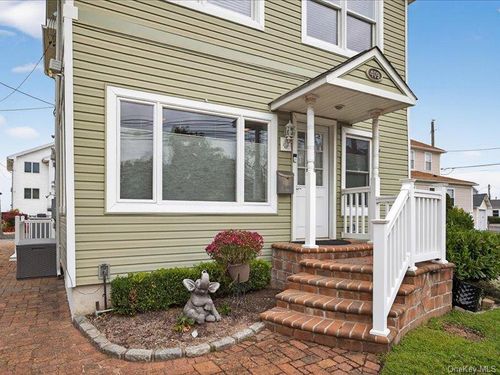 409 Bayville Ave, Bayville, NY, 11709-1641 | Card Image