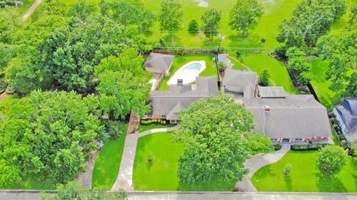 823 Timber Cove Dr, Seabrook, TX, 77586-4617 | Card Image
