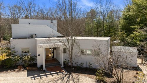 35 Ely Brook Rd, East Hampton, NY, 11937-1002 | Card Image