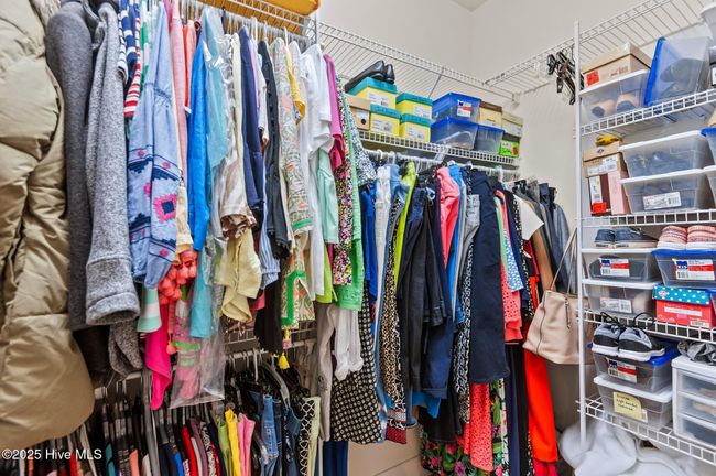 #1 closet | Image 13