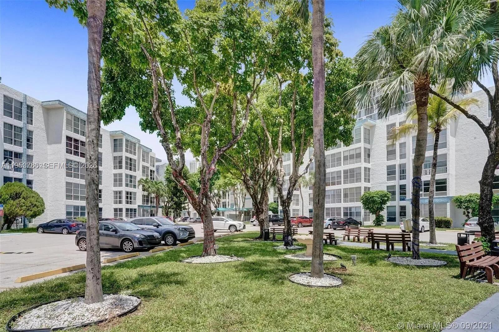 Residential in Sunny Isles Beach 4