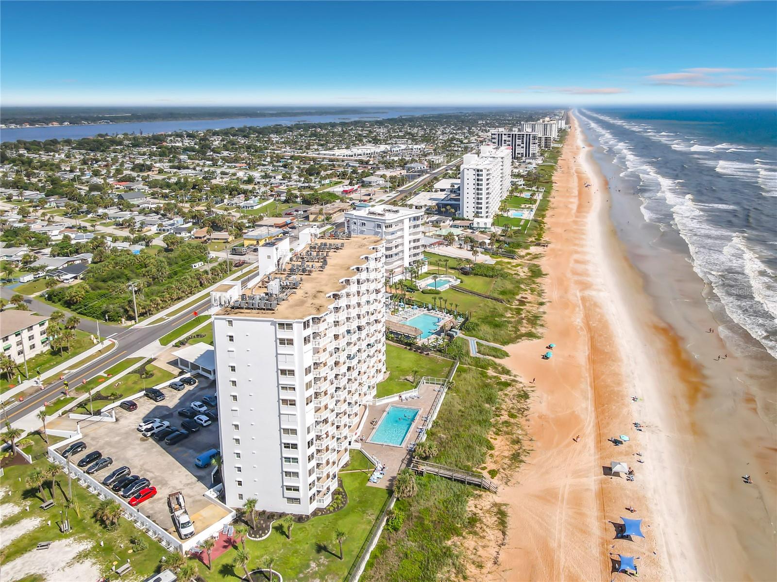Residential in ORMOND BEACH 3