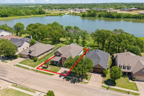 3001 Shoreline Dr, Burleson, TX, 76028-8314 | Card Image
