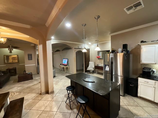 670 Quail Run, House other with 4 bedrooms, 3 bathrooms and null parking in Lytle TX | Image 20