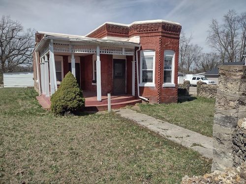 411 N Desloge Dr, Desloge, MO, 63601-3221 | Card Image
