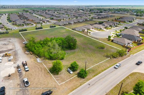 101 Mager Ln, Hutto, TX, 78634 | Card Image
