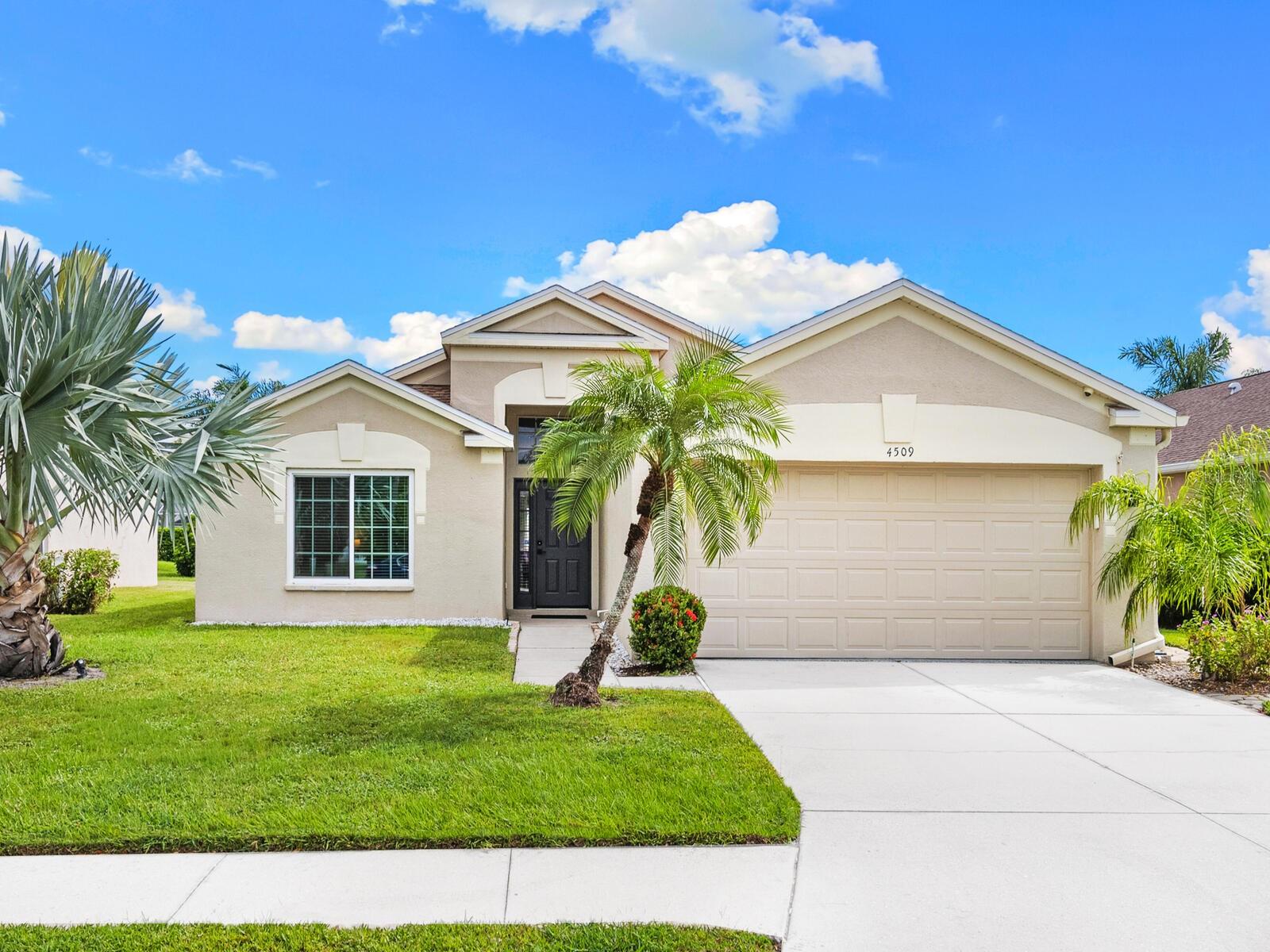 Sanibel Way, Bradenton, FL 34203