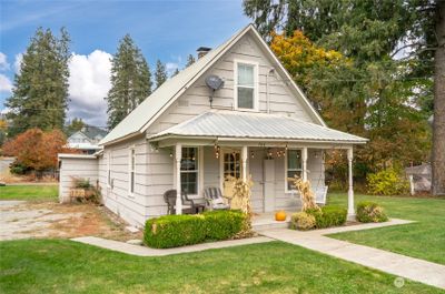 704 Birch Street, House other with 2 bedrooms, 1 bathrooms and 1 parking in Leavenworth WA | Image 2