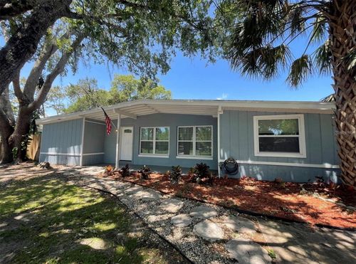 331 E 6th St, Chuluota, FL, 32766-8622 | Card Image