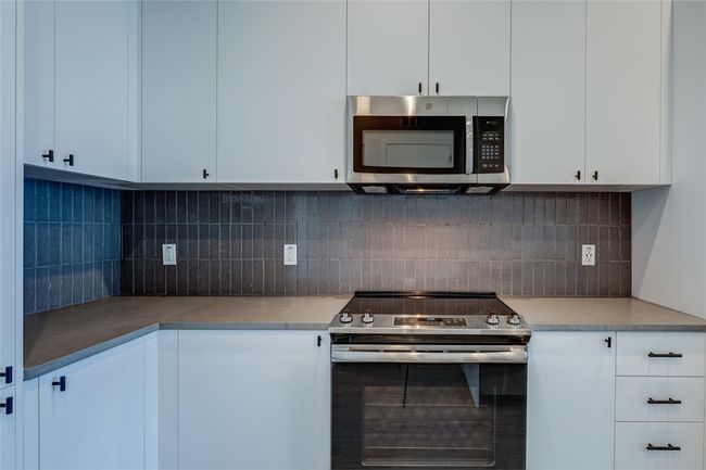 APT-233 - 800 Embassy Dr, Condo with 1 bedrooms, 1 bathrooms and 1 parking in Austin TX | Image 10