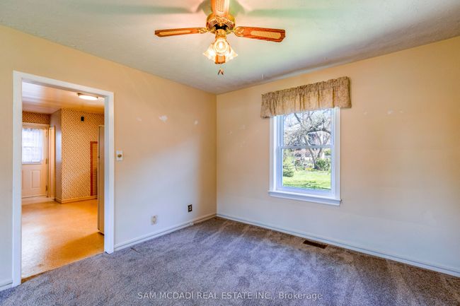 2127 Primate Rd, House other with 2 bedrooms, 2 bathrooms and 4 parking in Mississauga ON | Image 17