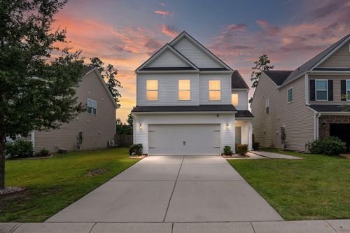 656 Redbud Ln, Summerville, SC, 29486-6937 | Card Image