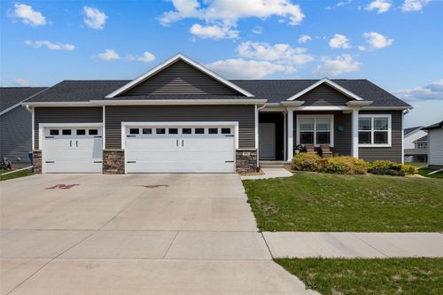 551 Spring Meadow Dr, Mount Vernon, IA, 52314-6602 | Card Image