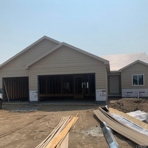 4763 Buffalo Meadows Way, Mills, WY, 82644-5190 | Card Image