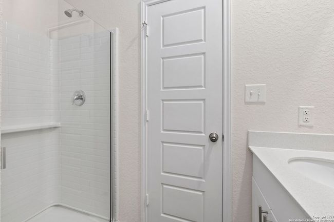 162 Hazy Glade Dr, House other with 4 bedrooms, 3 bathrooms and null parking in Seguin TX | Image 30