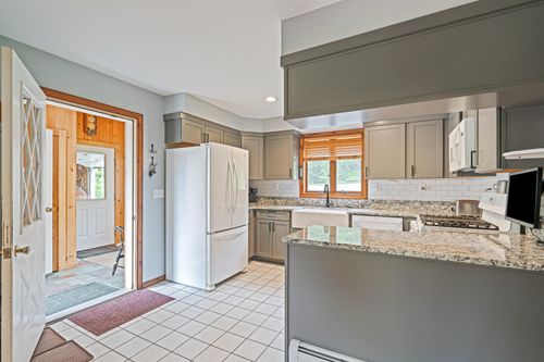 530 West Road, Barnard, VT, 05031 | Card Image