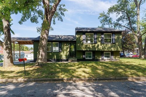 200 Hamrock Dr, Campbell, OH, 44405-1111 | Card Image