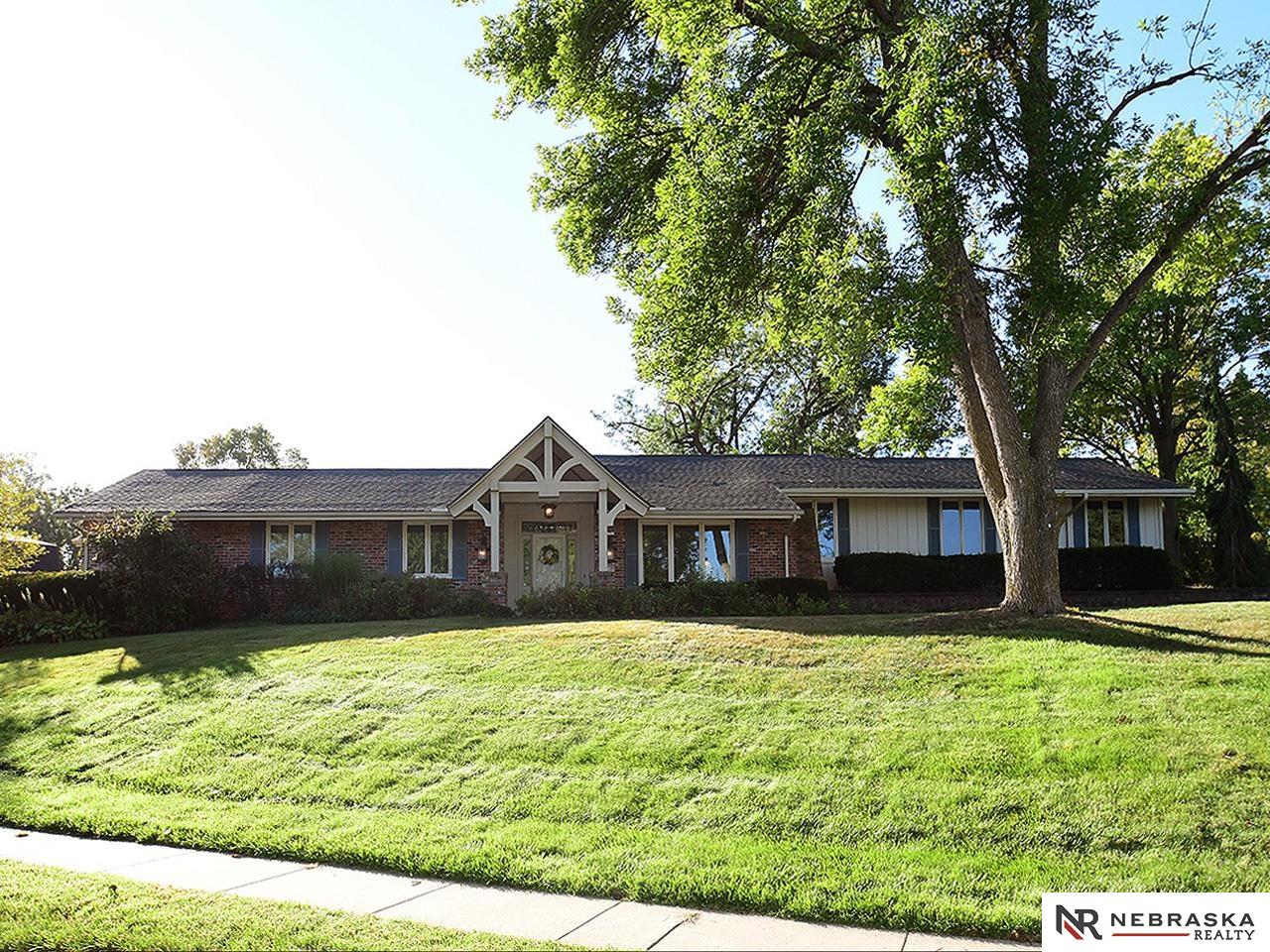 62nd St, Omaha, NE 68152