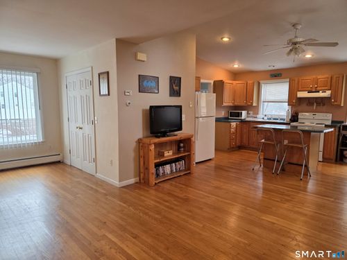 a-54 Benedict St, Norwalk, CT, 06850-2832 | Card Image