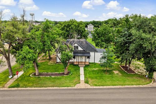 702 N Rock St, Minneapolis, KS, 67467-1928 | Card Image