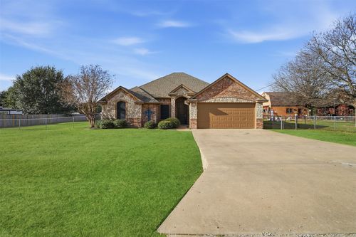 3202 Bowie St, Granbury, TX, 76049-7969 | Card Image