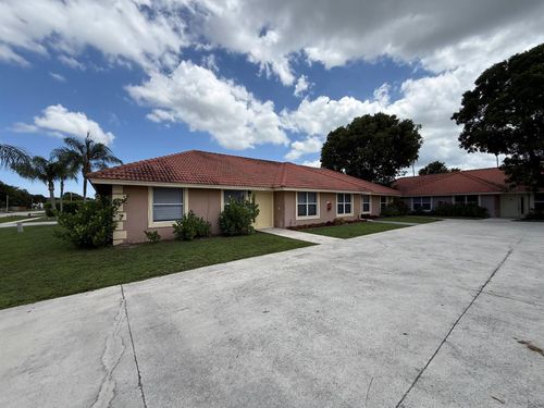 1331-1331 The 12th Fairway, Wellington, FL, 33414 | Card Image