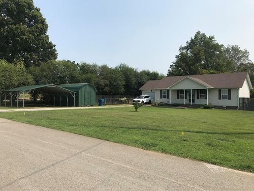 141 Chestnut St, Baxter, TN, 38544-4417 | Card Image