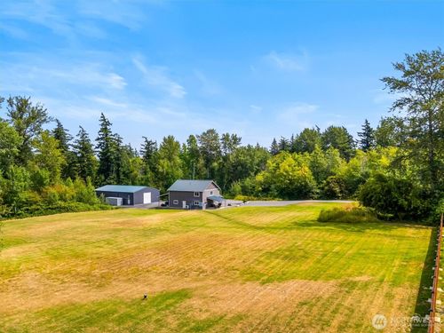 568 Wiltse Ln, Bellingham, WA, 98226-1742 | Card Image
