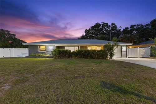 895 Joan St, DUNEDIN, FL, 34698-7147 | Card Image