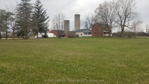 7904 Bank St, Metcalfe, ON, K0A2P0 | Card Image