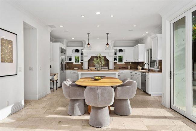 411 Snug Harbor Rd, House other with 5 bedrooms, 5 bathrooms and 3 parking in Newport Beach CA | Image 21