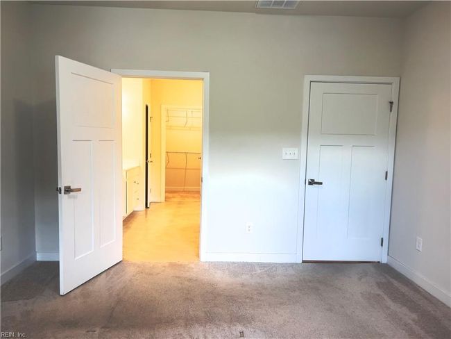 233 Kenny Ln, House attached with 3 bedrooms, 3 bathrooms and null parking in Smithfield VA | Image 9