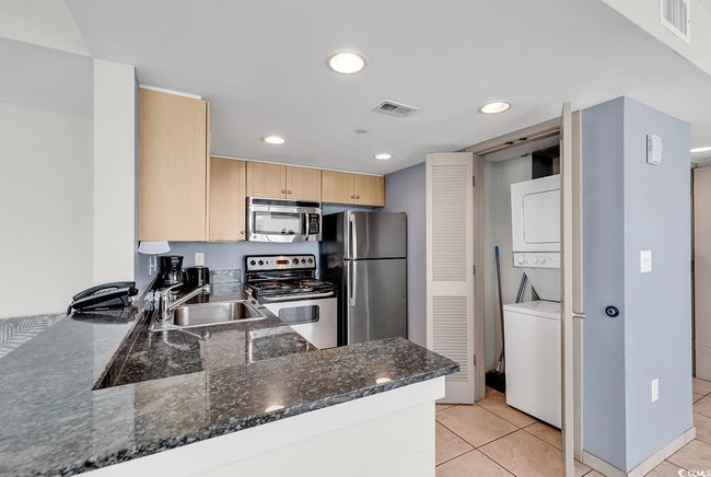 1001 - 107 S Ocean Blvd, Condo with 2 bedrooms, 2 bathrooms and null parking in Myrtle Beach SC | Image 8
