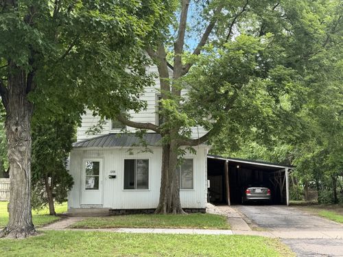 1208 7th St E, Menomonie, WI, 54751-2601 | Card Image