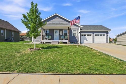 719 Zenith St, Belle Fourche, SD, 57717-2277 | Card Image