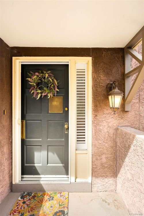 apt-11-999 N Emerson St, Denver, CO, 80218-2796 | Card Image