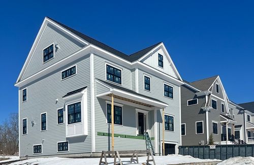 17 Starling Street, Boston, MA, 02132 | Card Image